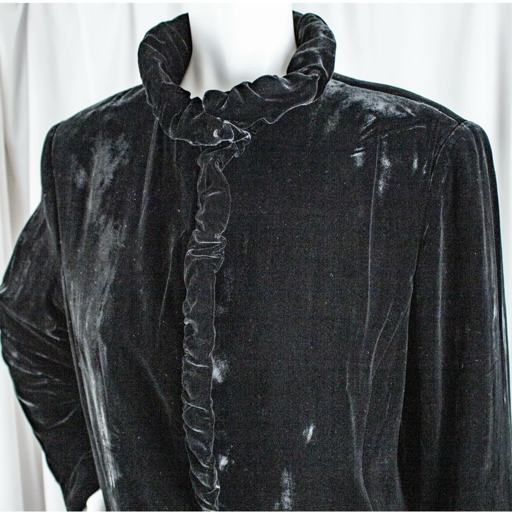 Lafayette 148, NewYork, black, Ruffle, cropped, velvet feminine jacket, career - Picture 9 of 10